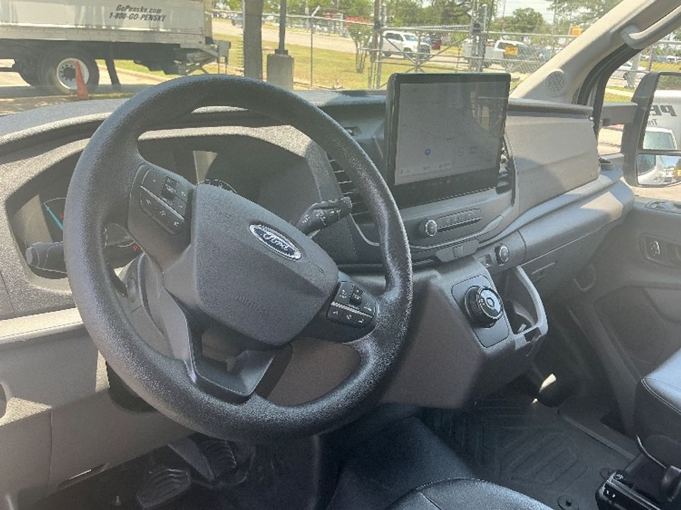 Cargo Van (Panel Van)-Alternative Fuel Trucks & Tractors-Ford-2022-TRAN350E-Austin-TX-6,031\n\t\tmiles-$ 33,750 - Image 15