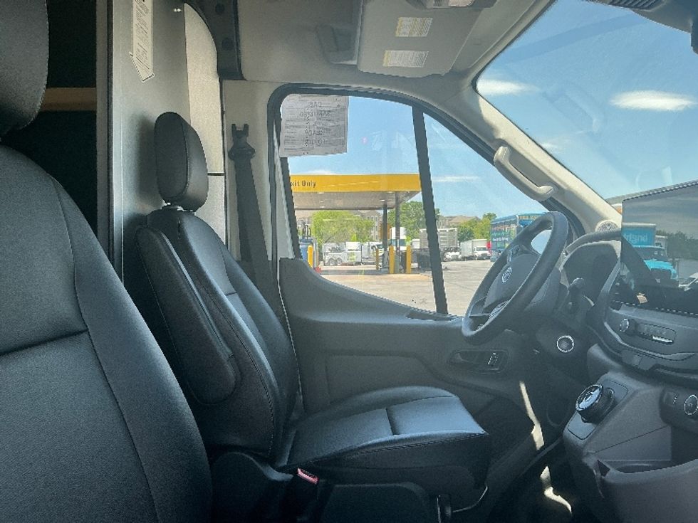 Cargo Van (Panel Van)-Alternative Fuel Trucks & Tractors-Ford-2022-TRAN350E-Austin-TX-6,031\n\t\tmiles-$ 33,750 - Image 20