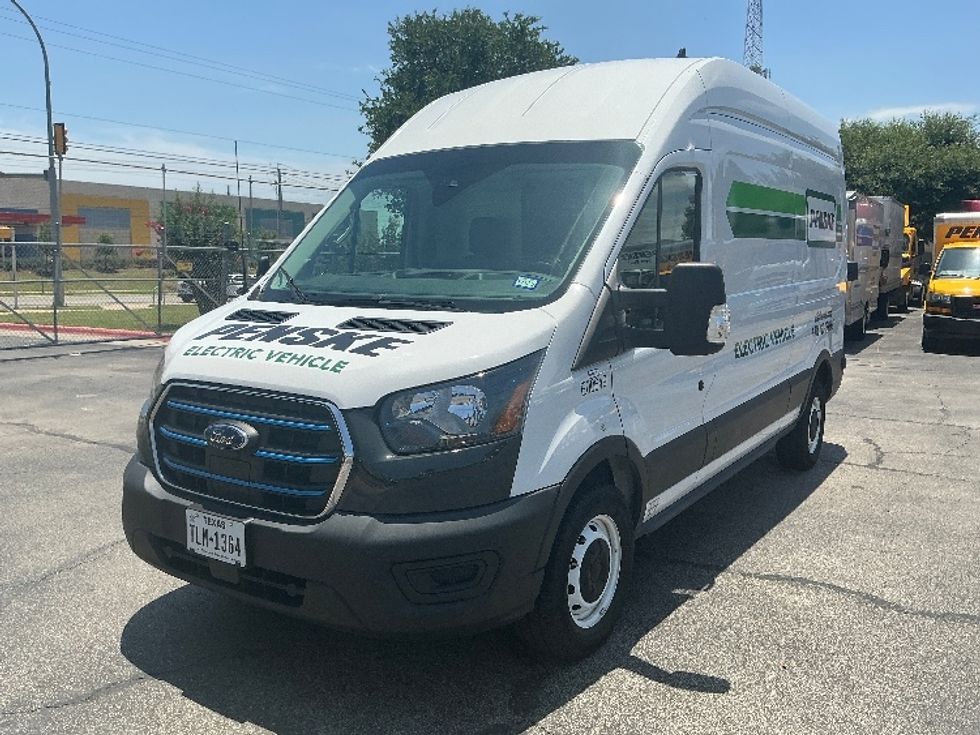 Cargo Van (Panel Van)-Alternative Fuel Trucks & Tractors-Ford-2022-TRAN350E-Austin-TX-6,031\n\t\tmiles-$ 33,750 - Image 3