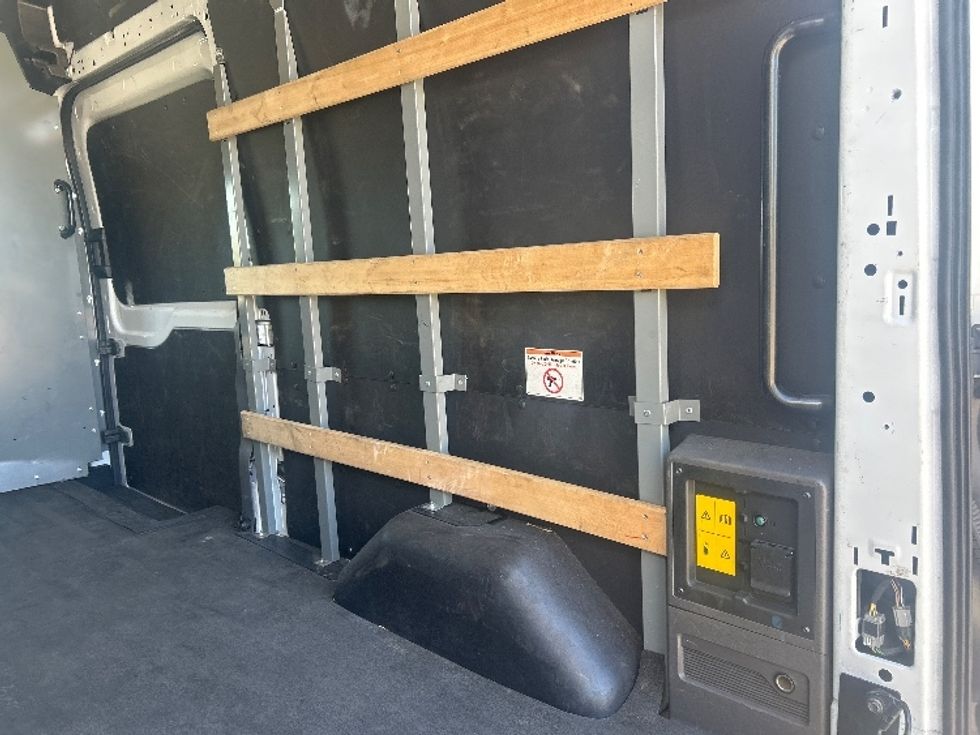 Cargo Van (Panel Van)-Alternative Fuel Trucks & Tractors-Ford-2022-TRAN350E-Carson-CA-37,829\n\t\tmiles-$ 22,500 - Image 11