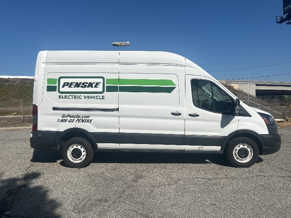 Cargo Van (Panel Van)-Alternative Fuel Trucks & Tractors-Ford-2022-TRAN350E-Carson-CA-37,829\n\t\tmiles-$ 22,500 - Image 13