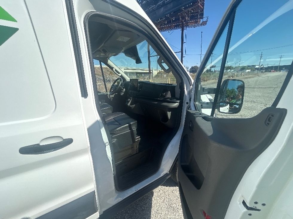 Cargo Van (Panel Van)-Alternative Fuel Trucks & Tractors-Ford-2022-TRAN350E-Carson-CA-37,829\n\t\tmiles-$ 22,500 - Image 18