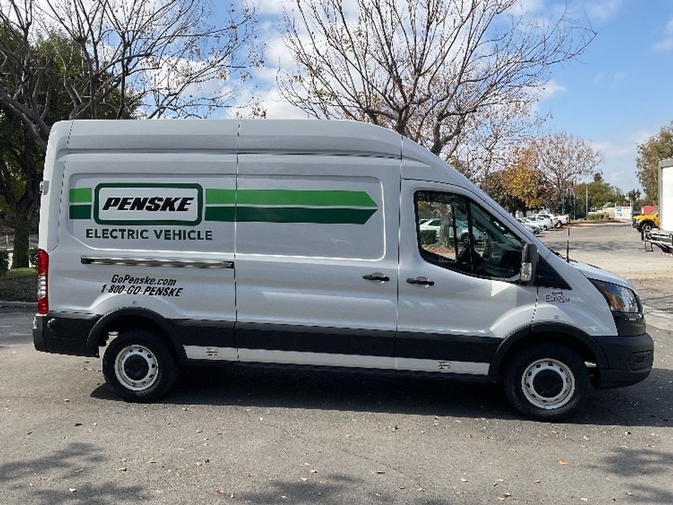Cargo Van (Panel Van)-Alternative Fuel Trucks & Tractors-Ford-2022-TRAN350E-City Of Industry-CA-25,171\n\t\tmiles-$ 40,000 - Image 15