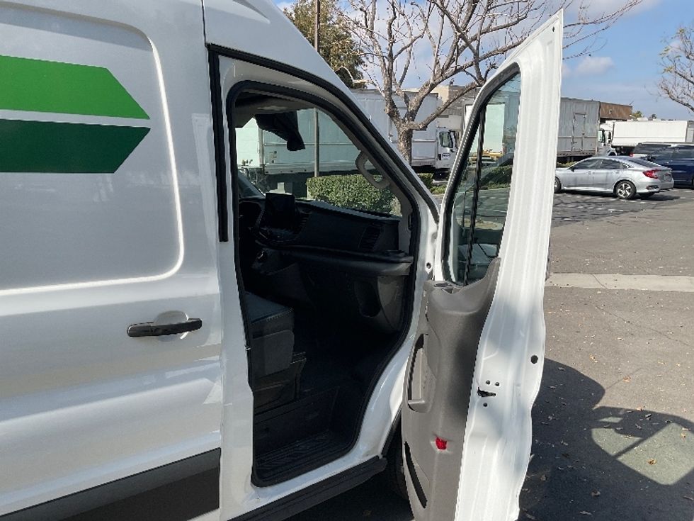 Cargo Van (Panel Van)-Alternative Fuel Trucks & Tractors-Ford-2022-TRAN350E-City Of Industry-CA-25,171\n\t\tmiles-$ 40,000 - Image 20