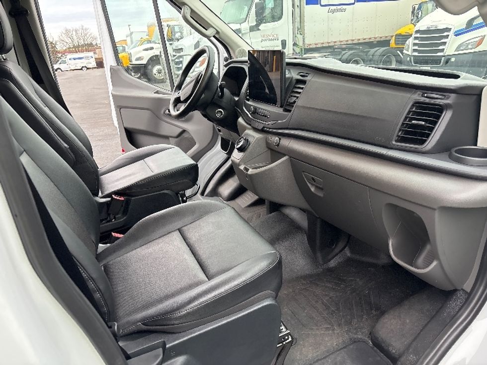 Cargo Van (Panel Van)-Alternative Fuel Trucks & Tractors-Ford-2022-TRAN350E-Clackamas-OR-14,462\n\t\tmiles-$ 42,250 - Image 21