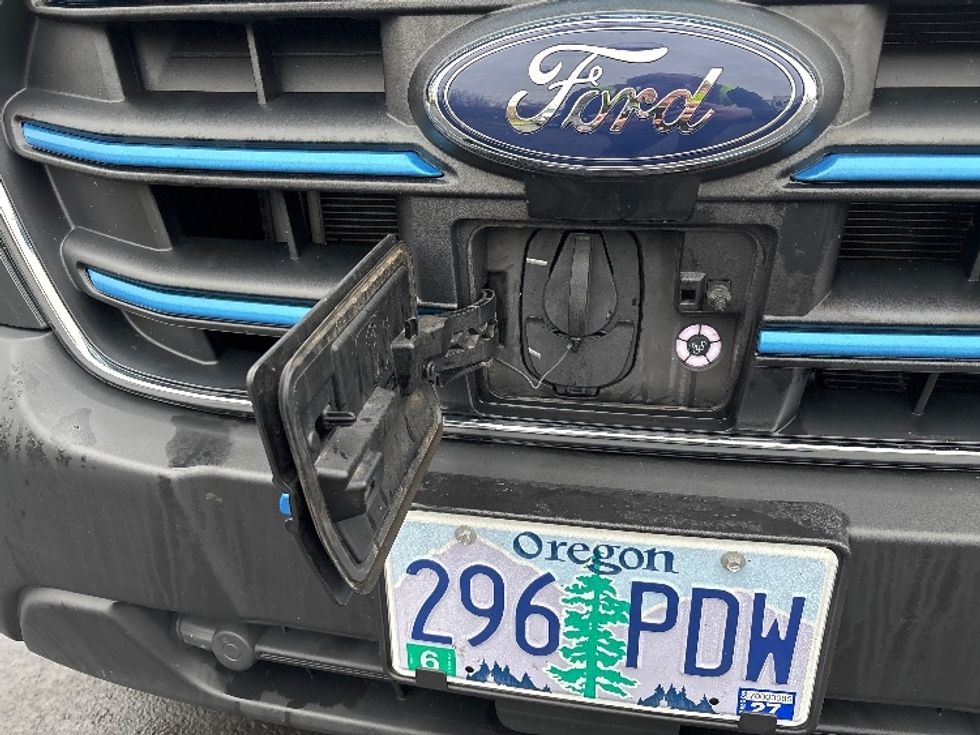 Cargo Van (Panel Van)-Alternative Fuel Trucks & Tractors-Ford-2022-TRAN350E-Clackamas-OR-14,462\n\t\tmiles-$ 42,250 - Image 25