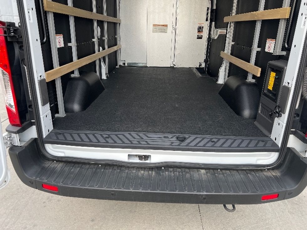 Cargo Van (Panel Van)-Alternative Fuel Trucks & Tractors-Ford-2022-TRAN350E-Dallas-TX-1,620\n\t\tmiles-$ 40,250 - Image 10