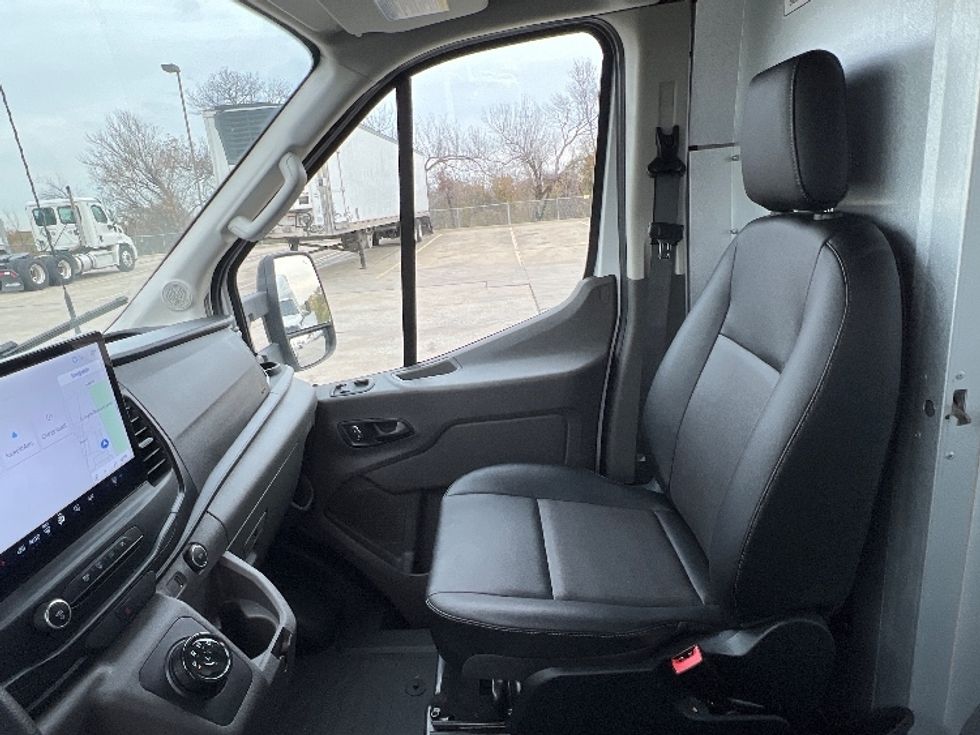 Cargo Van (Panel Van)-Alternative Fuel Trucks & Tractors-Ford-2022-TRAN350E-Dallas-TX-1,620\n\t\tmiles-$ 40,250 - Image 19