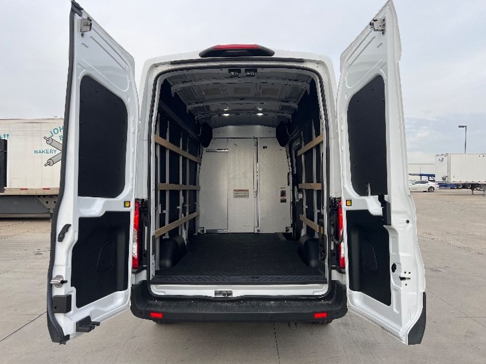 Cargo Van (Panel Van)-Alternative Fuel Trucks & Tractors-Ford-2022-TRAN350E-Dallas-TX-1,620\n\t\tmiles-$ 40,250 - Image 9