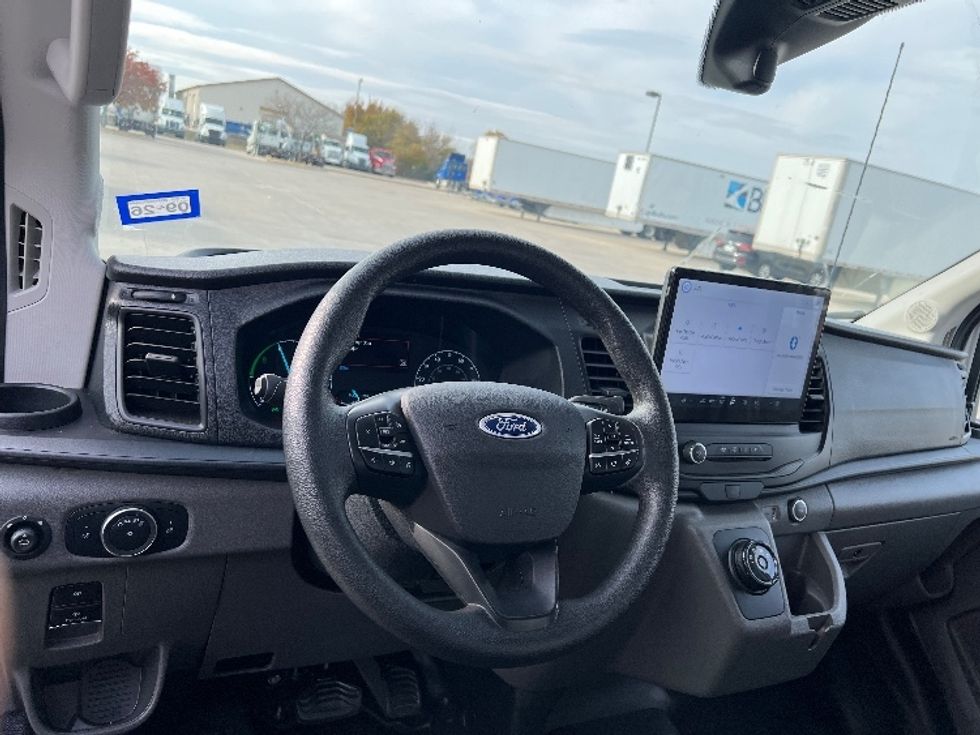 Cargo Van (Panel Van)-Alternative Fuel Trucks & Tractors-Ford-2022-TRAN350E-Dallas-TX-2,513\n\t\tmiles-$ 40,250 - Image 18