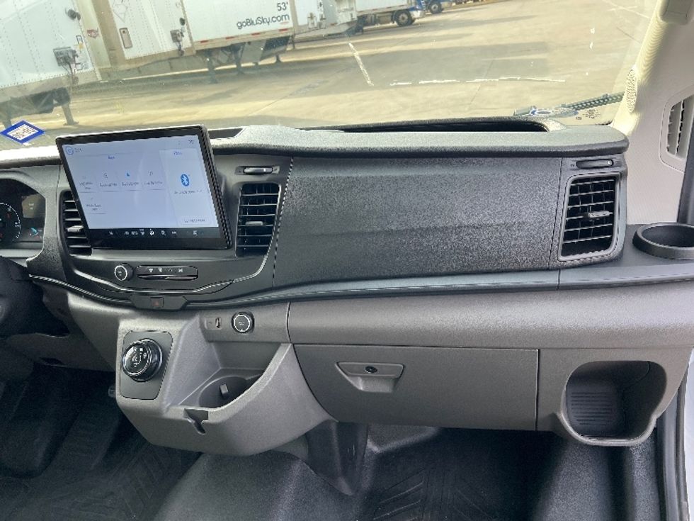 Cargo Van (Panel Van)-Alternative Fuel Trucks & Tractors-Ford-2022-TRAN350E-Dallas-TX-2,513\n\t\tmiles-$ 40,250 - Image 21