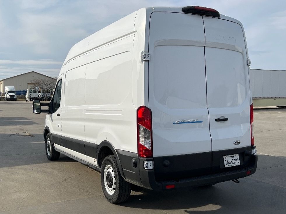 Cargo Van (Panel Van)-Alternative Fuel Trucks & Tractors-Ford-2022-TRAN350E-Dallas-TX-2,513\n\t\tmiles-$ 40,250 - Image 6