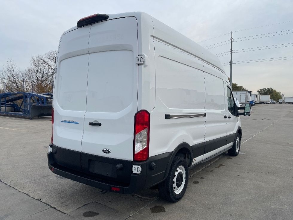 Cargo Van (Panel Van)-Alternative Fuel Trucks & Tractors-Ford-2022-TRAN350E-Dallas-TX-2,651\n\t\tmiles-$ 40,250 - Image 25