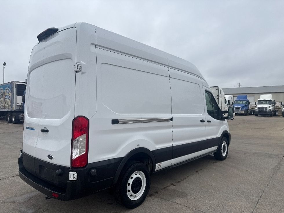 Cargo Van (Panel Van)-Alternative Fuel Trucks & Tractors-Ford-2022-TRAN350E-Dallas-TX-2,738\n\t\tmiles-$ 40,250 - Image 13