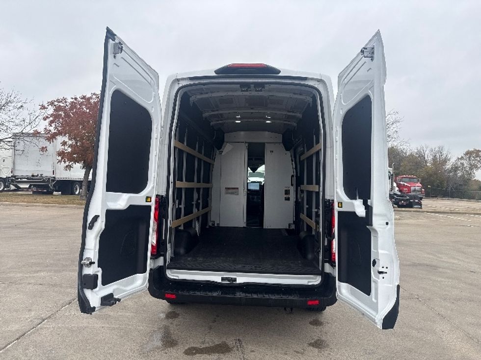 Cargo Van (Panel Van)-Alternative Fuel Trucks & Tractors-Ford-2022-TRAN350E-Dallas-TX-2,738\n\t\tmiles-$ 40,250 - Image 9
