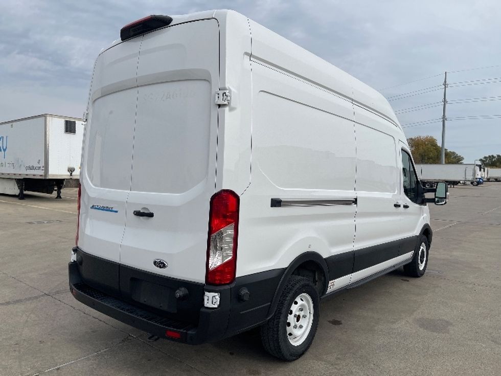Cargo Van (Panel Van)-Alternative Fuel Trucks & Tractors-Ford-2022-TRAN350E-Dallas-TX-2,756\n\t\tmiles-$ 40,250 - Image 13