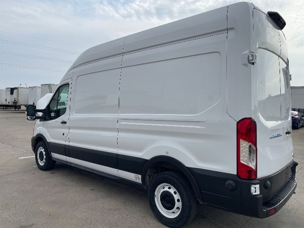 Cargo Van (Panel Van)-Alternative Fuel Trucks & Tractors-Ford-2022-TRAN350E-Dallas-TX-2,756\n\t\tmiles-$ 40,250 - Image 25