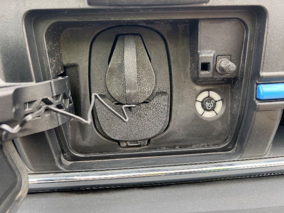 Cargo Van (Panel Van)-Alternative Fuel Trucks & Tractors-Ford-2022-TRAN350E-Dallas-TX-2,756\n\t\tmiles-$ 40,250 - Image 28