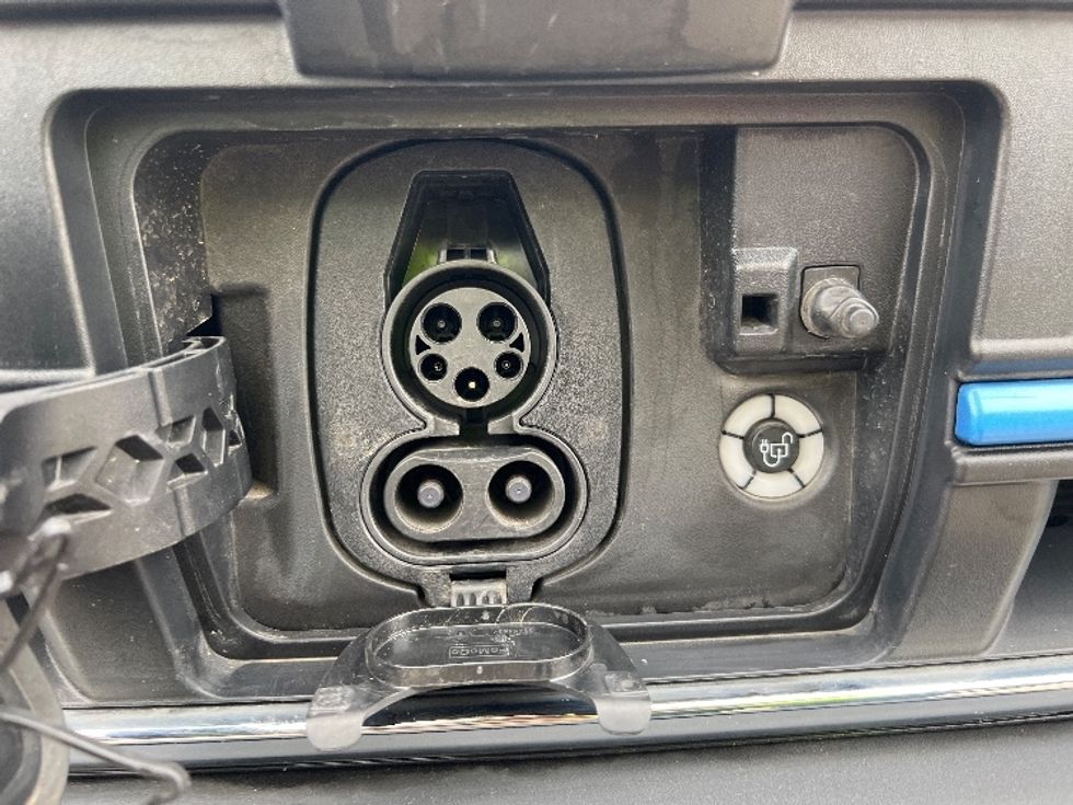 Cargo Van (Panel Van)-Alternative Fuel Trucks & Tractors-Ford-2022-TRAN350E-Dallas-TX-2,756\n\t\tmiles-$ 40,250 - Image 29