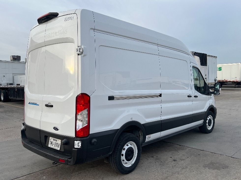 Cargo Van (Panel Van)-Alternative Fuel Trucks & Tractors-Ford-2022-TRAN350E-Dallas-TX-3,289\n\t\tmiles-$ 40,250 - Image 13