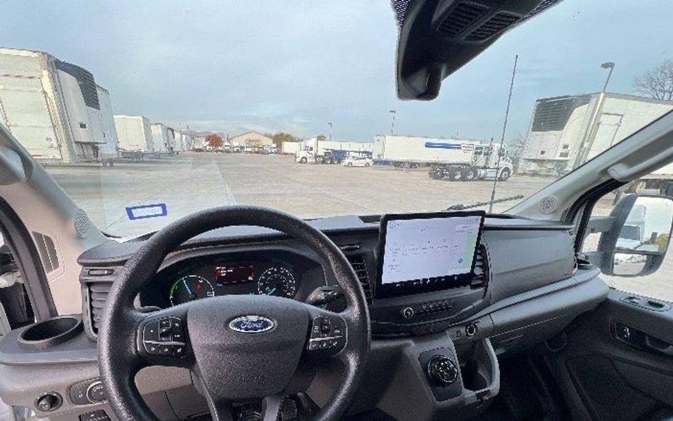 Cargo Van (Panel Van)-Alternative Fuel Trucks & Tractors-Ford-2022-TRAN350E-Dallas-TX-3,289\n\t\tmiles-$ 40,250 - Image 18