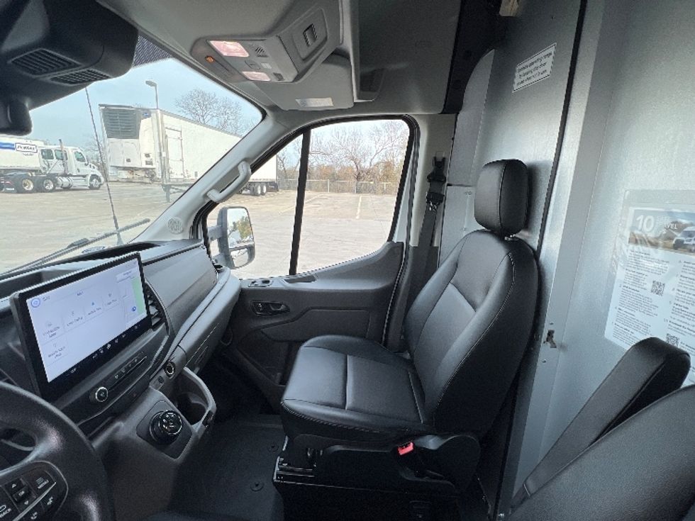 Cargo Van (Panel Van)-Alternative Fuel Trucks & Tractors-Ford-2022-TRAN350E-Dallas-TX-3,289\n\t\tmiles-$ 40,250 - Image 19