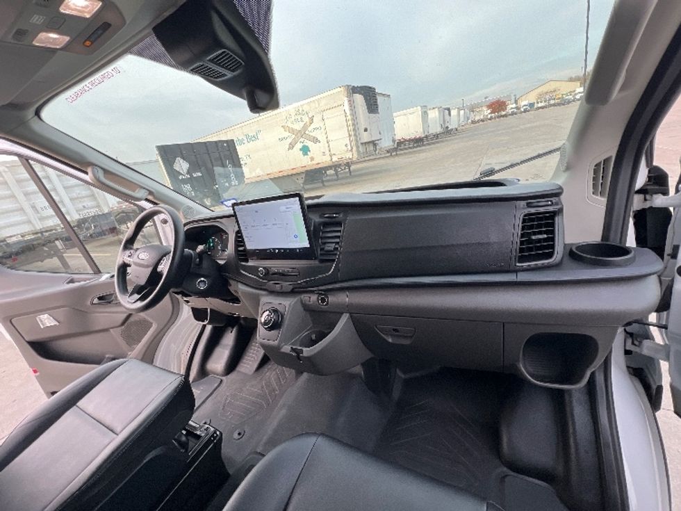 Cargo Van (Panel Van)-Alternative Fuel Trucks & Tractors-Ford-2022-TRAN350E-Dallas-TX-3,289\n\t\tmiles-$ 40,250 - Image 21