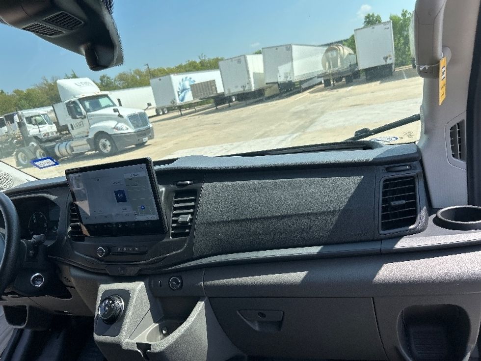 Cargo Van (Panel Van)-Alternative Fuel Trucks & Tractors-Ford-2022-TRAN350E-Dallas-TX-46,069\n\t\tmiles-$ 36,250 - Image 20
