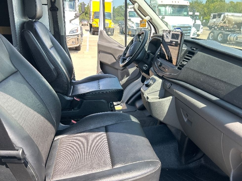 Cargo Van (Panel Van)-Alternative Fuel Trucks & Tractors-Ford-2022-TRAN350E-Dallas-TX-46,069\n\t\tmiles-$ 36,250 - Image 21