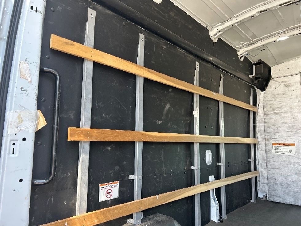 Cargo Van (Panel Van)-Alternative Fuel Trucks & Tractors-Ford-2022-TRAN350E-Dallas-TX-49,013\n\t\tmiles-$ 36,250 - Image 10