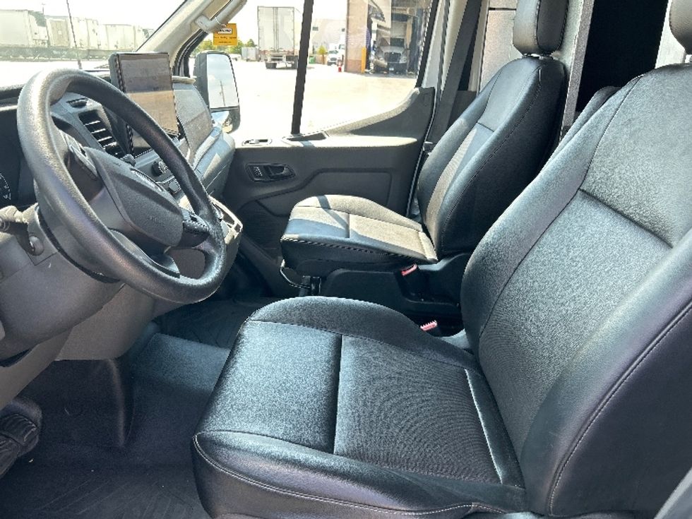 Cargo Van (Panel Van)-Alternative Fuel Trucks & Tractors-Ford-2022-TRAN350E-Dallas-TX-49,013\n\t\tmiles-$ 36,250 - Image 18