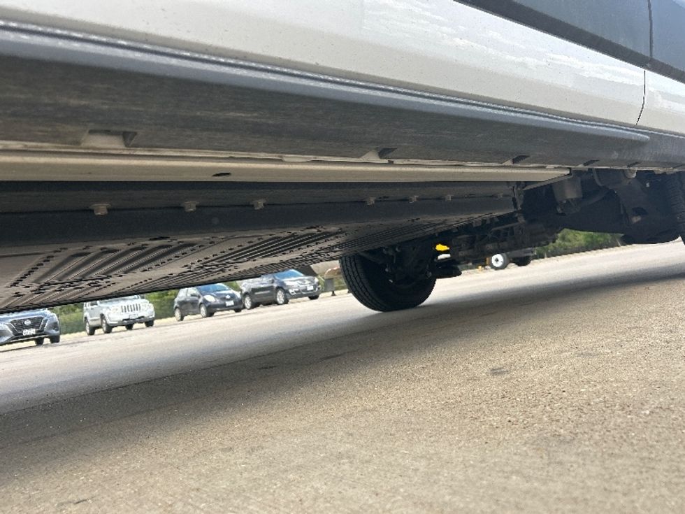 Cargo Van (Panel Van)-Alternative Fuel Trucks & Tractors-Ford-2022-TRAN350E-Dallas-TX-7,302\n\t\tmiles-$ 38,500 - Image 5