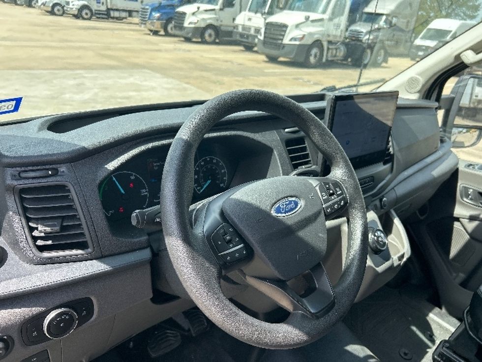 Cargo Van (Panel Van)-Alternative Fuel Trucks & Tractors-Ford-2022-TRAN350E-Dallas-TX-9,816\n\t\tmiles-$ 37,000 - Image 16