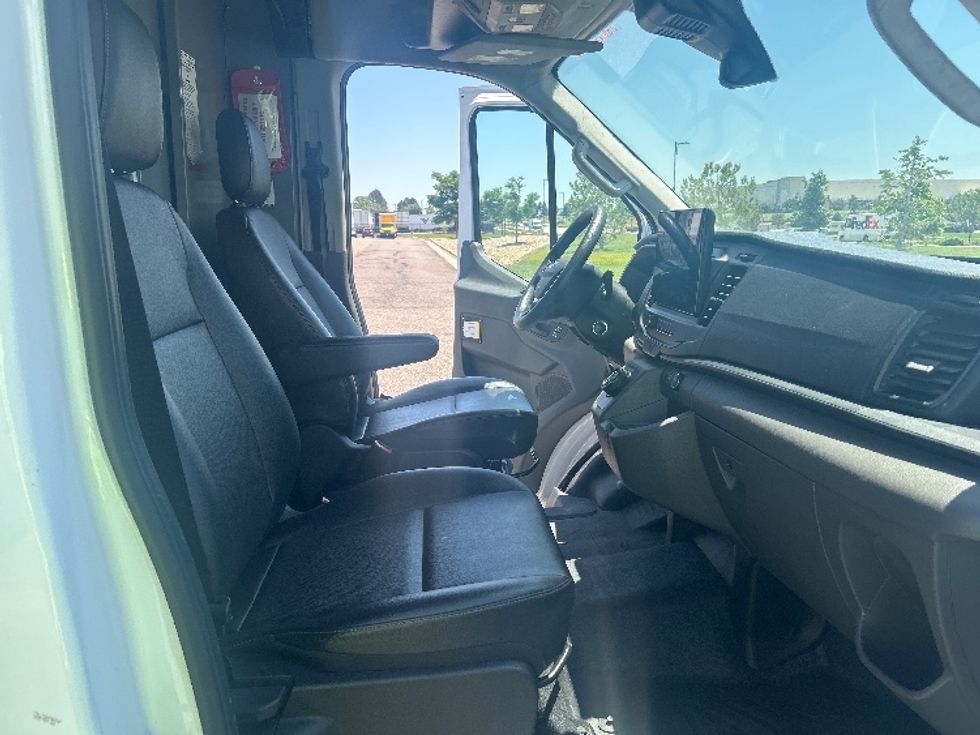Cargo Van (Panel Van)-Alternative Fuel Trucks & Tractors-Ford-2022-TRAN350E-Denver-CO-16,498\n\t\tmiles-$ 33,000 - Image 22