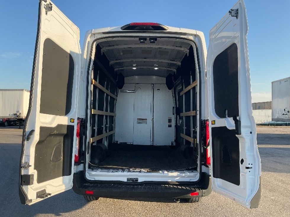 Cargo Van (Panel Van)-Alternative Fuel Trucks & Tractors-Ford-2022-TRAN350E-Earth City-MO-8,781\n\t\tmiles-$ 38,000 - Image 8