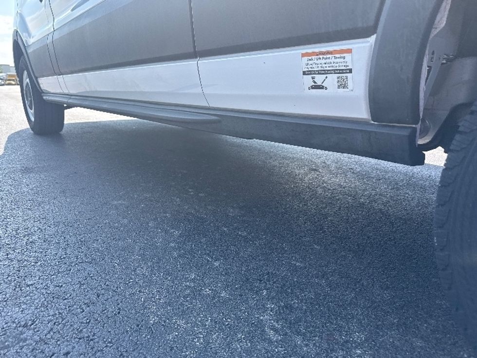 Cargo Van (Panel Van)-Alternative Fuel Trucks & Tractors-Ford-2022-TRAN350E-East Chicago-IN-13,095\n\t\tmiles-$ 41,250 - Image 4