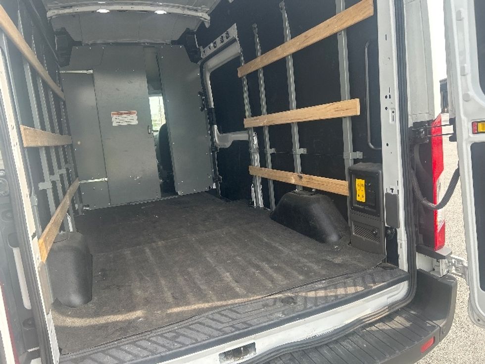 Cargo Van (Panel Van)-Alternative Fuel Trucks & Tractors-Ford-2022-TRAN350E-East Chicago-IN-15,021\n\t\tmiles-$ 32,250 - Image 11