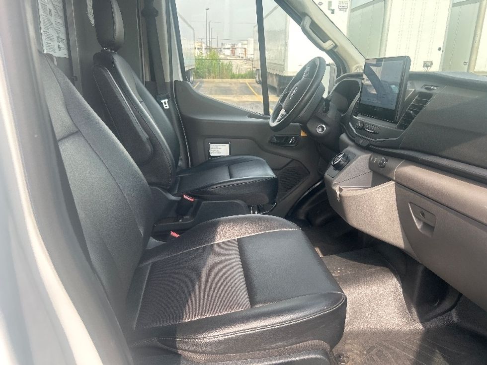 Cargo Van (Panel Van)-Alternative Fuel Trucks & Tractors-Ford-2022-TRAN350E-East Chicago-IN-15,021\n\t\tmiles-$ 32,250 - Image 21