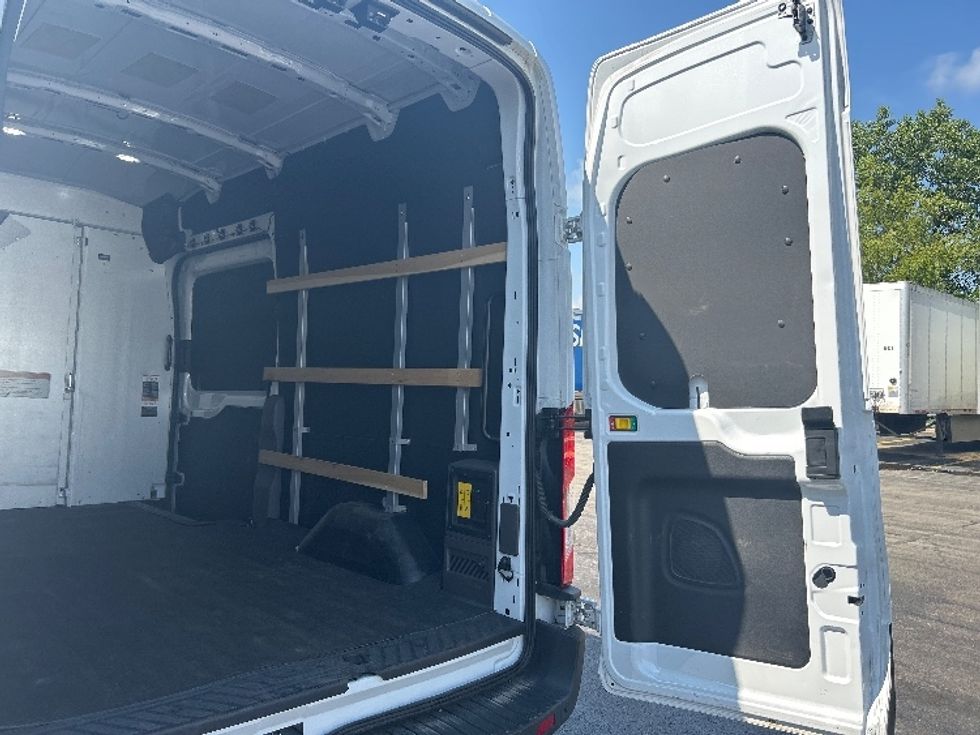 Cargo Van (Panel Van)-Alternative Fuel Trucks & Tractors-Ford-2022-TRAN350E-East Chicago-IN-19,570\n\t\tmiles-$ 37,750 - Image 12
