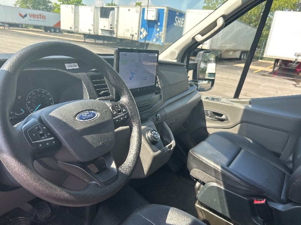 Cargo Van (Panel Van)-Alternative Fuel Trucks & Tractors-Ford-2022-TRAN350E-East Chicago-IN-19,570\n\t\tmiles-$ 37,750 - Image 17