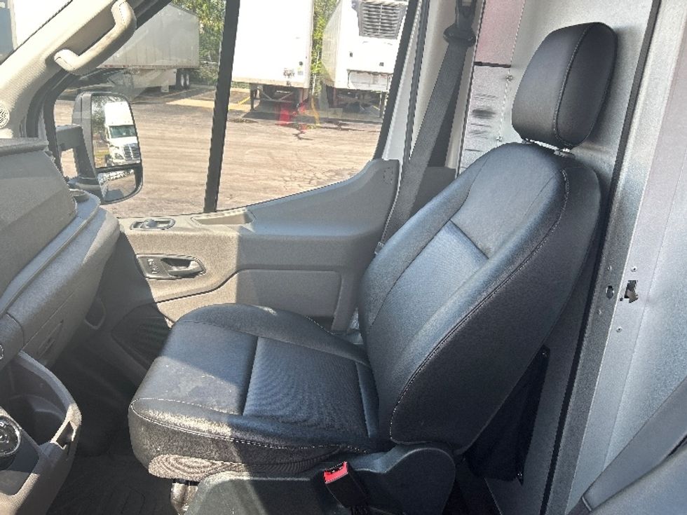 Cargo Van (Panel Van)-Alternative Fuel Trucks & Tractors-Ford-2022-TRAN350E-East Chicago-IN-19,570\n\t\tmiles-$ 37,750 - Image 19