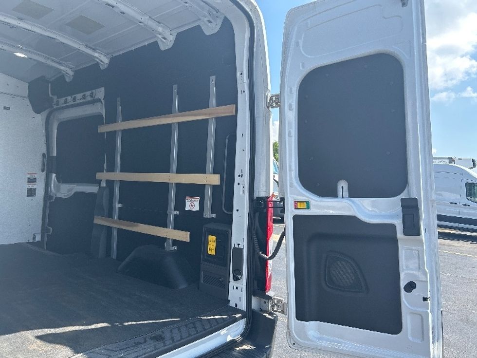 Cargo Van (Panel Van)-Alternative Fuel Trucks & Tractors-Ford-2022-TRAN350E-East Chicago-IN-2,384\n\t\tmiles-$ 38,750 - Image 12