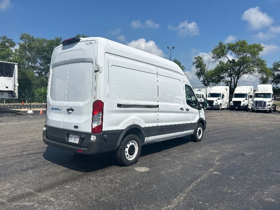 Cargo Van (Panel Van)-Alternative Fuel Trucks & Tractors-Ford-2022-TRAN350E-East Chicago-IN-2,384\n\t\tmiles-$ 38,750 - Image 13