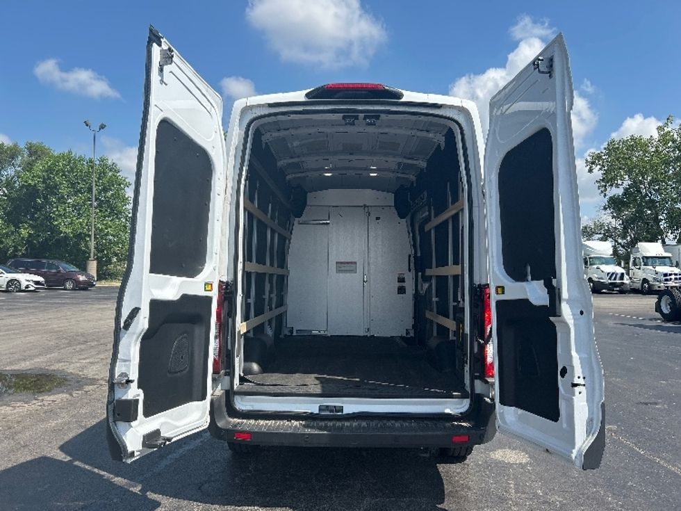 Cargo Van (Panel Van)-Alternative Fuel Trucks & Tractors-Ford-2022-TRAN350E-East Chicago-IN-2,384\n\t\tmiles-$ 38,750 - Image 8