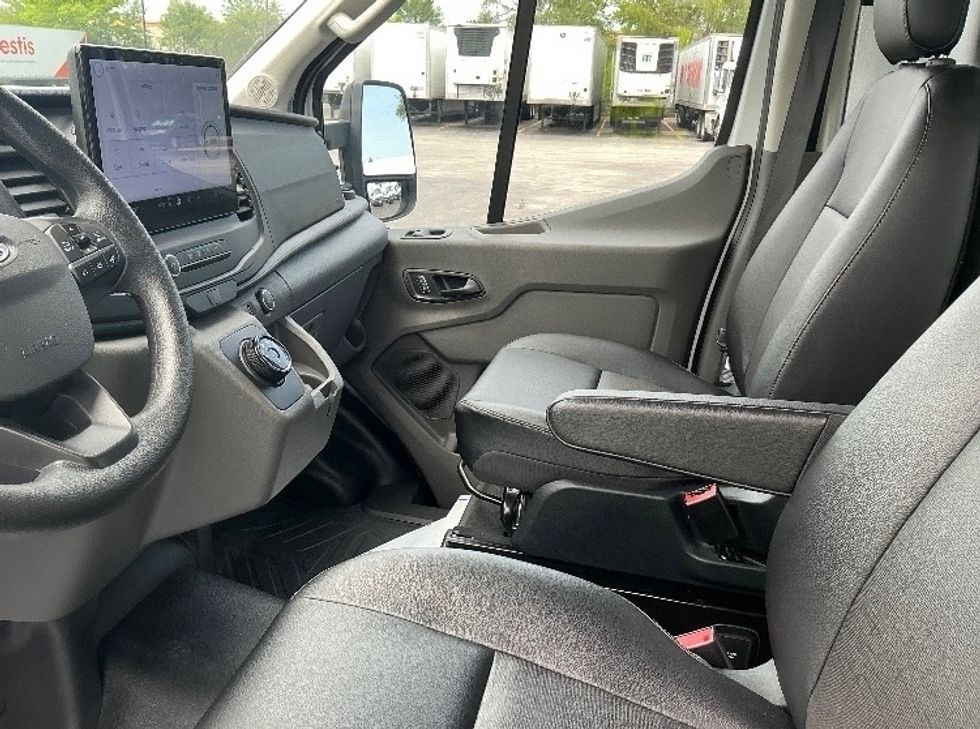 Cargo Van (Panel Van)-Alternative Fuel Trucks & Tractors-Ford-2022-TRAN350E-East Chicago-IN-3,477\n\t\tmiles-$ 38,750 - Image 14