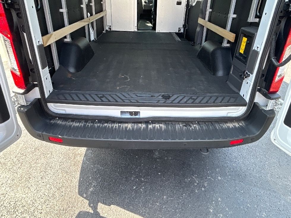 Cargo Van (Panel Van)-Alternative Fuel Trucks & Tractors-Ford-2022-TRAN350E-East Chicago-IN-4,560\n\t\tmiles-$ 38,750 - Image 10