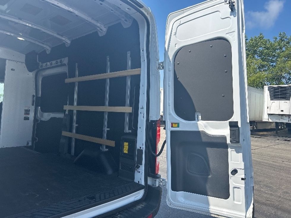 Cargo Van (Panel Van)-Alternative Fuel Trucks & Tractors-Ford-2022-TRAN350E-East Chicago-IN-4,560\n\t\tmiles-$ 38,750 - Image 12