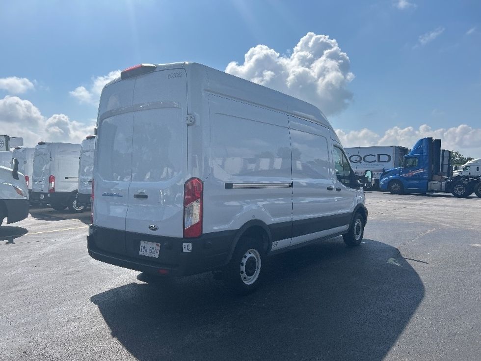 Cargo Van (Panel Van)-Alternative Fuel Trucks & Tractors-Ford-2022-TRAN350E-East Chicago-IN-4,560\n\t\tmiles-$ 38,750 - Image 13