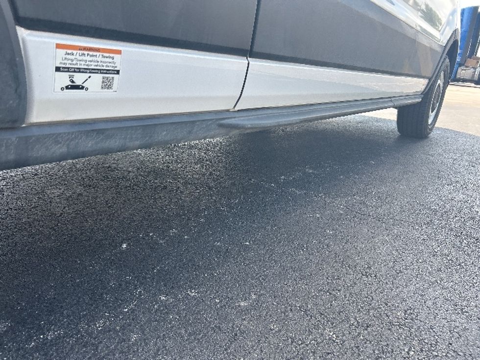 Cargo Van (Panel Van)-Alternative Fuel Trucks & Tractors-Ford-2022-TRAN350E-East Chicago-IN-4,560\n\t\tmiles-$ 38,750 - Image 14