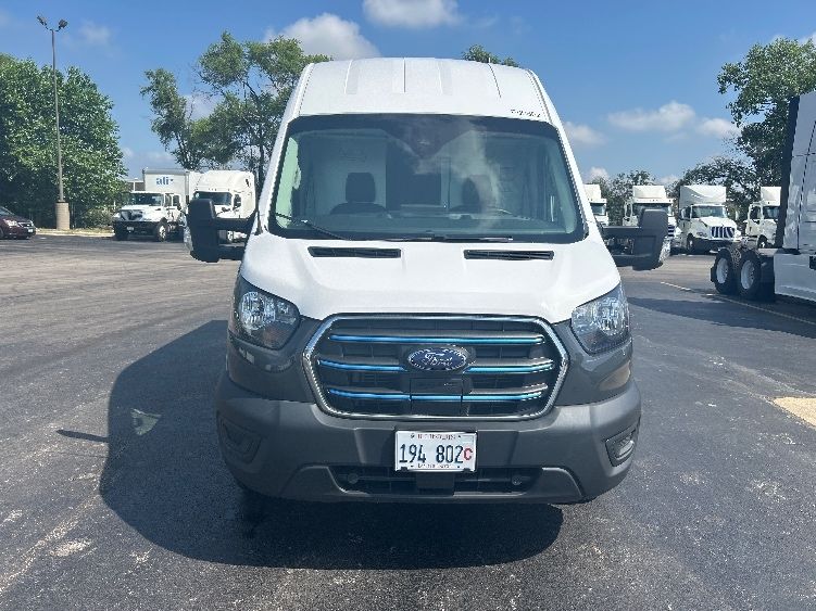 2022 Ford Transit photo 2
